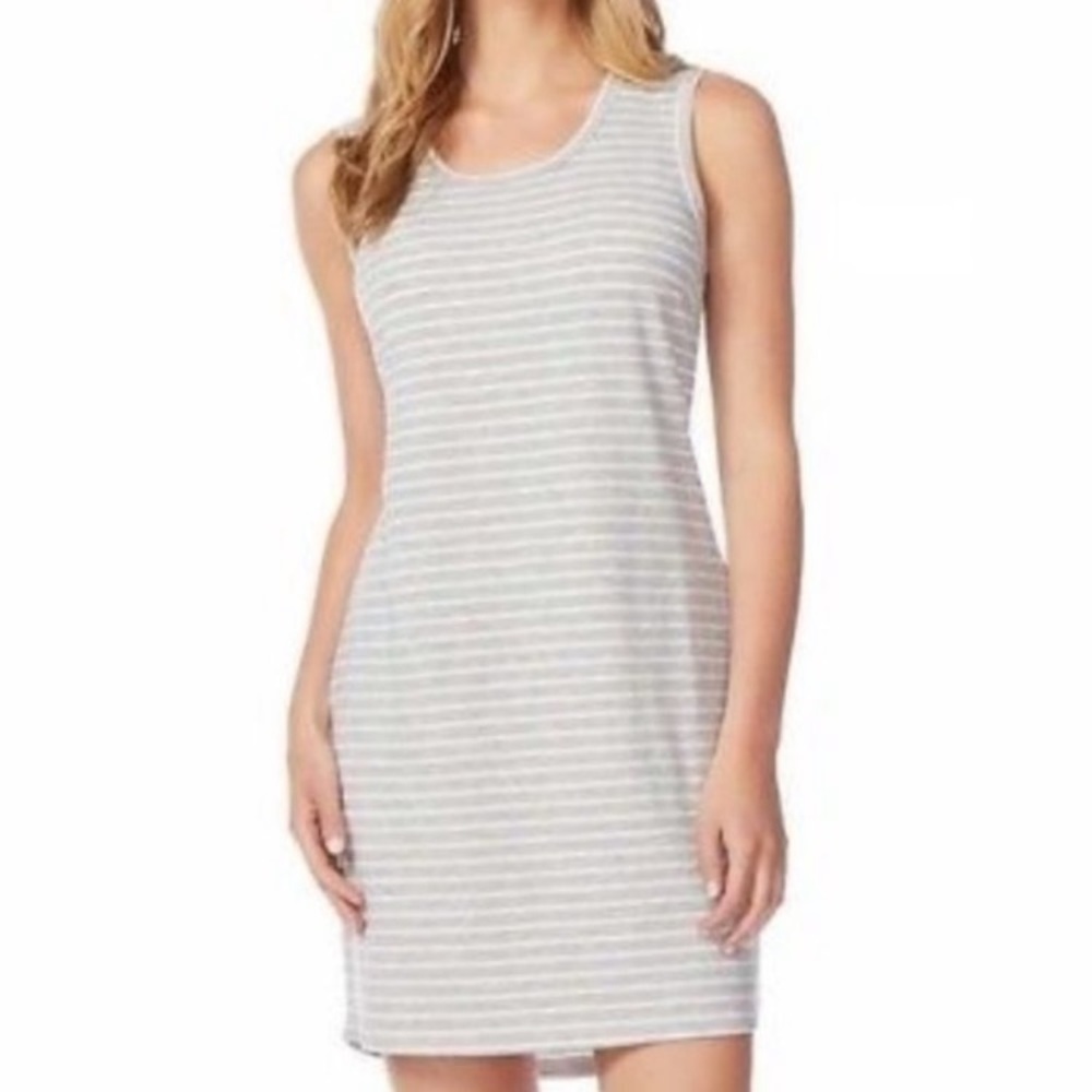 Get Cozy In this 32 Degrees Dress Gray and White